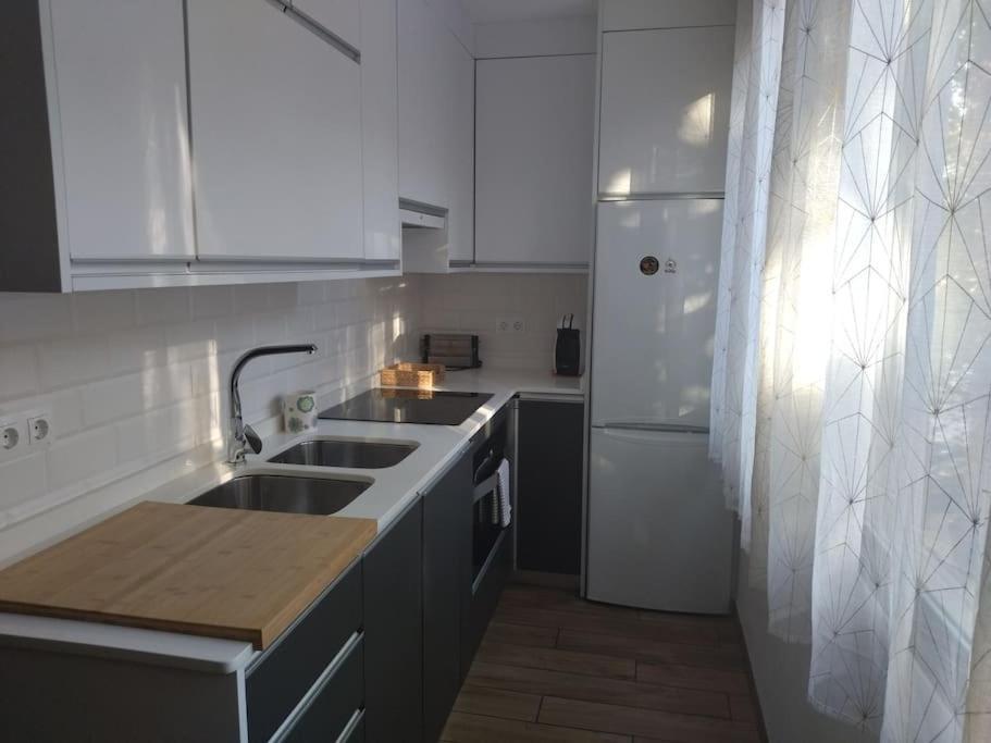 Bonito Piso Recien Reformado Con Zona De Parking Almunecar Exterior foto