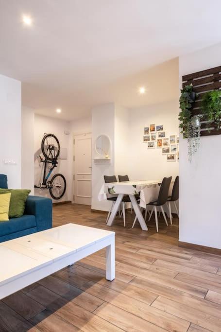 Bonito Piso Recien Reformado Con Zona De Parking Almunecar Exterior foto